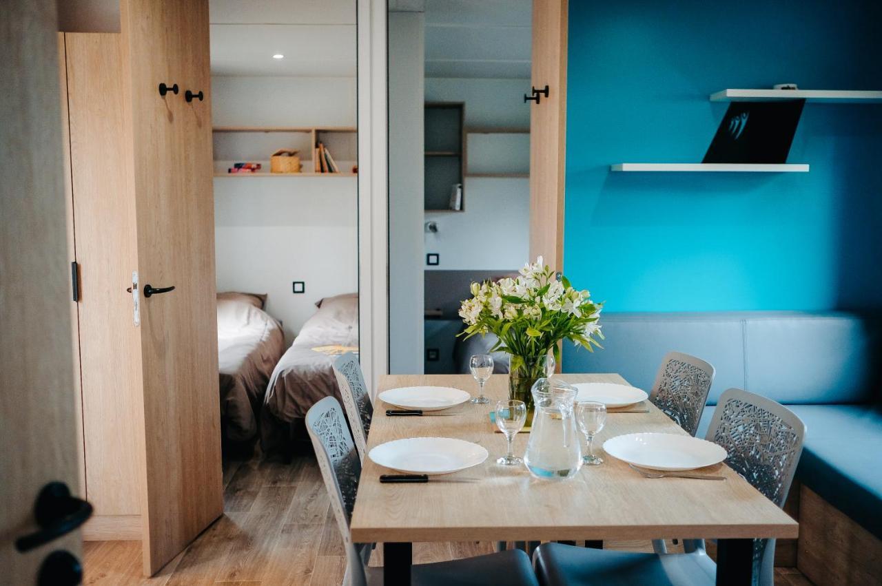 Mobil Home Xxl 4 Chambres - Camping La Pointe De Роскоф Экстерьер фото