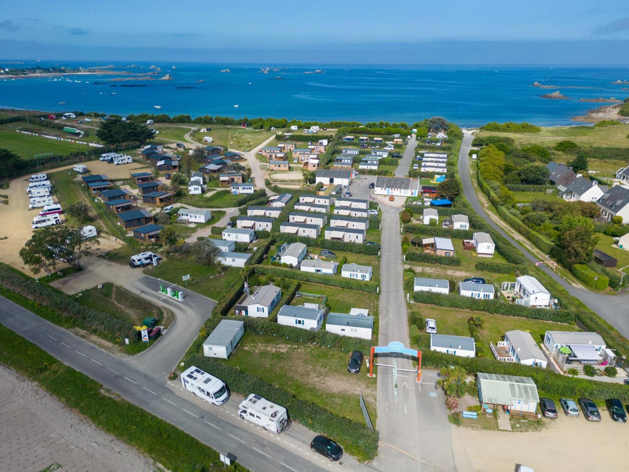 Mobil Home Xxl 4 Chambres - Camping La Pointe De Роскоф Экстерьер фото